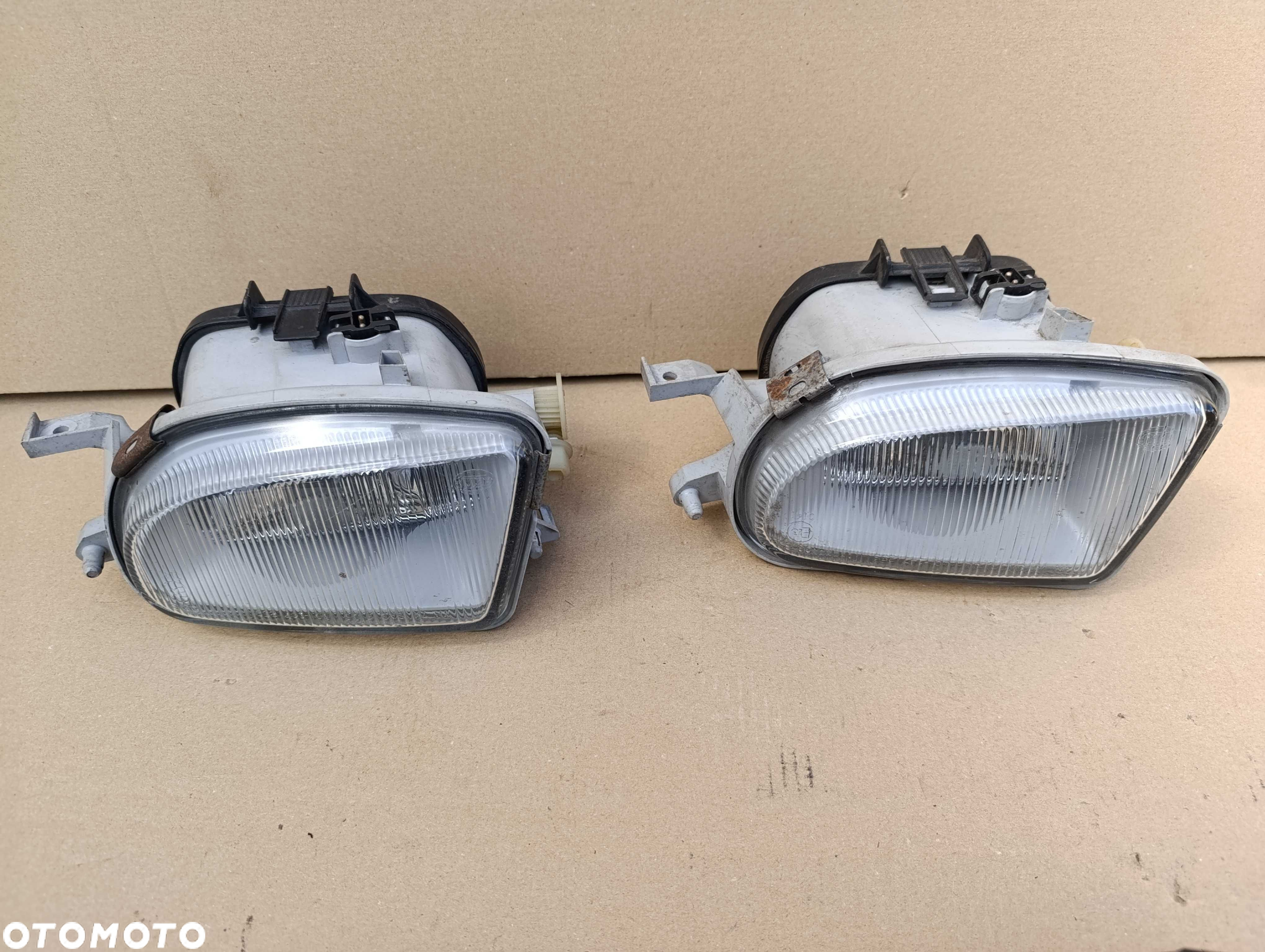 Mercedes W210 SLK R170 C208 halogen zderzaka lewy przód 147.261-00 - 3