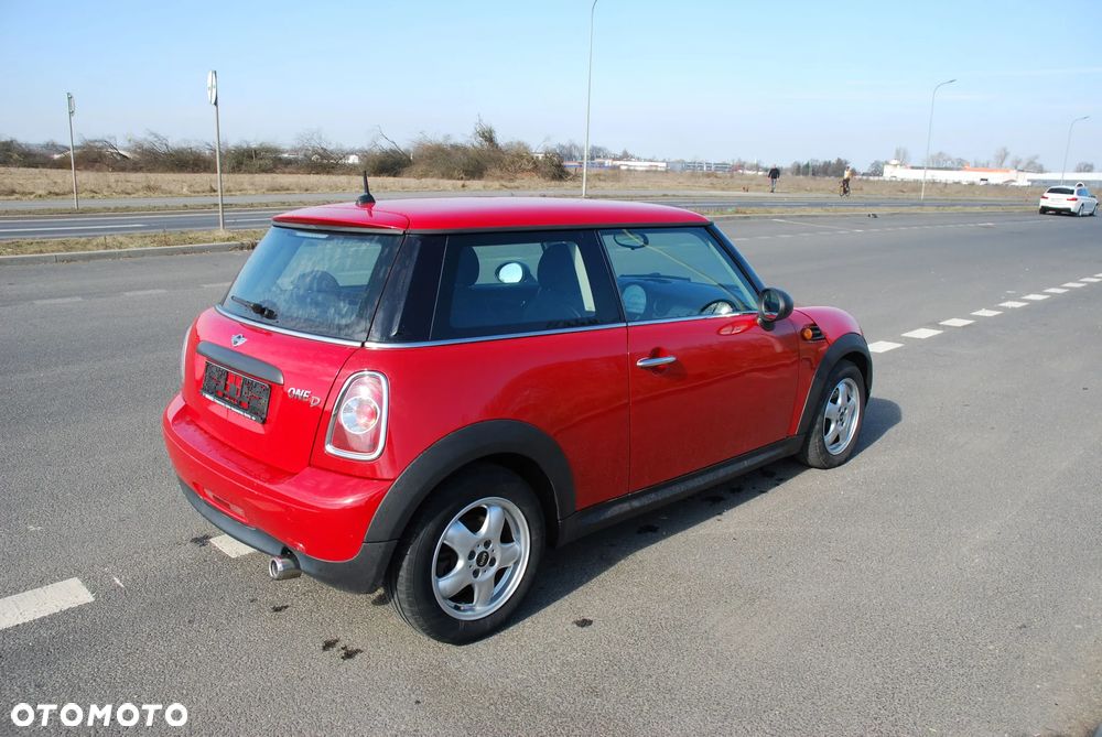 MINI ONE - 4