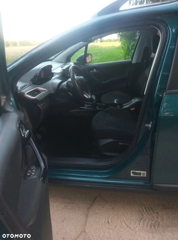 Peugeot 2008 1.2 Pure Tech Active - 15