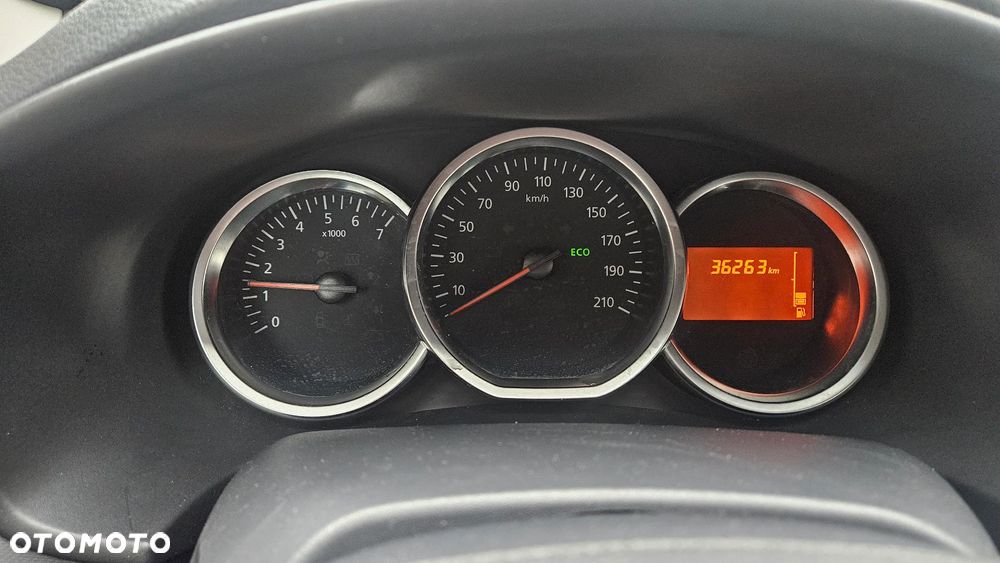 Dacia Sandero 0.9 TCe SL Celebration S&S - 15