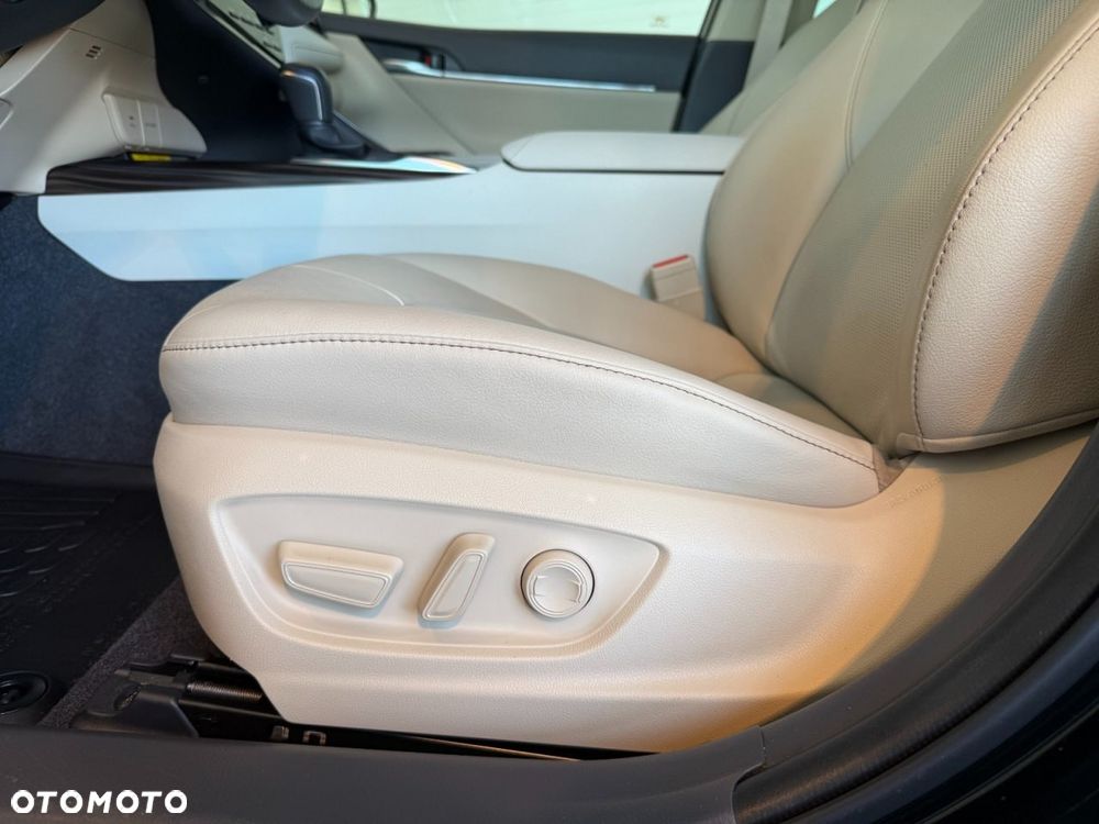 Toyota Camry 2.5 Hybrid Executive CVT - 14