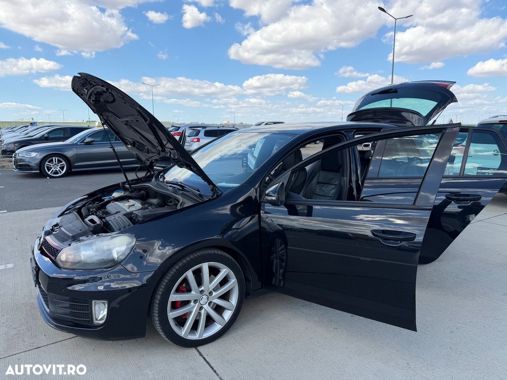 Volkswagen Golf - 20
