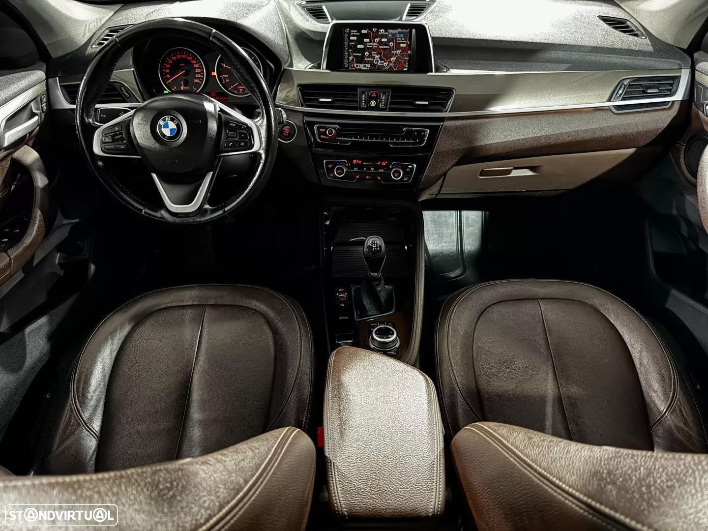 BMW X1 16 d sDrive Line Sport - 24