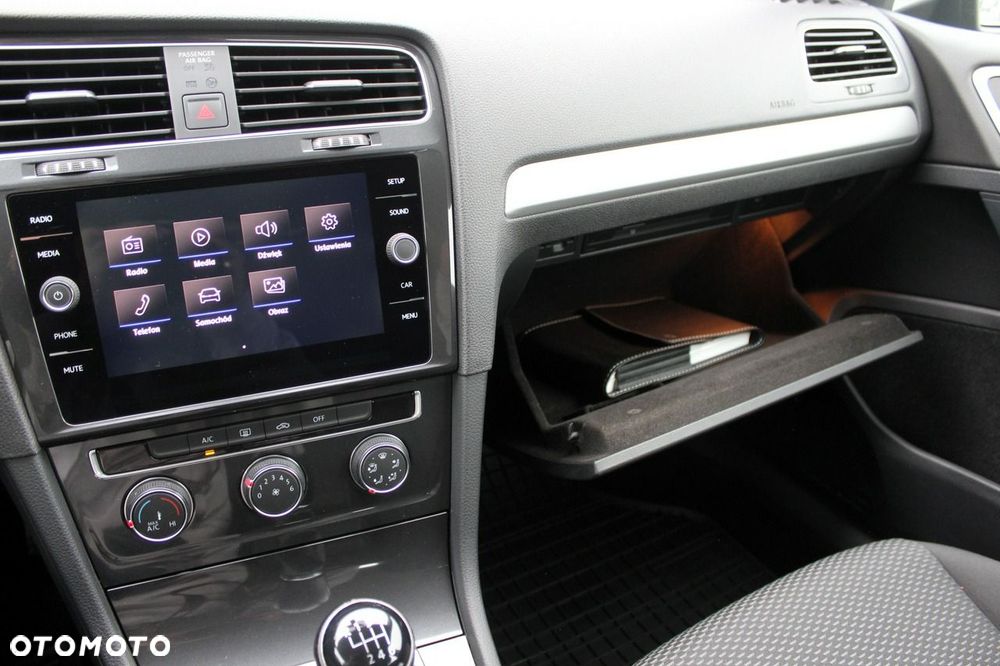 Volkswagen Golf 1.0 TSI BlueMotion Trendline - 25