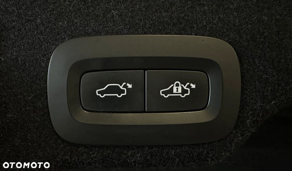 Volvo S90 D4 Inscription - 16