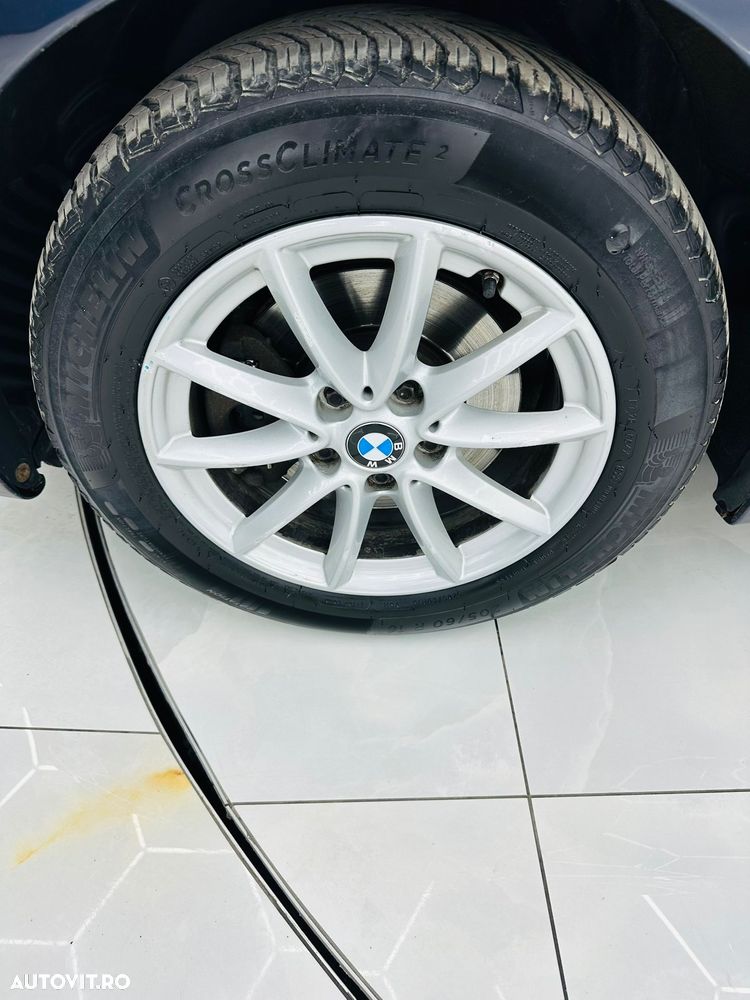 BMW Seria 2 218d - 9