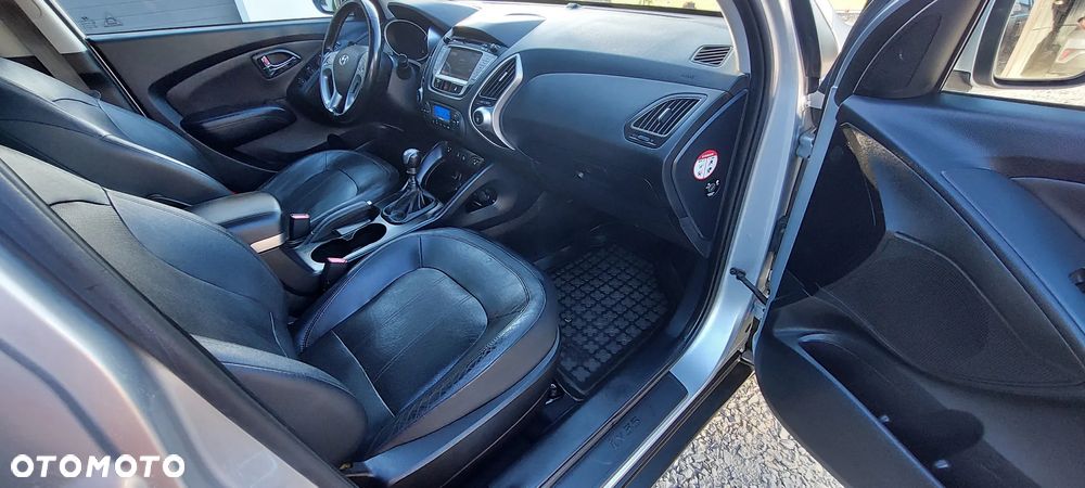 Hyundai ix35 2.0 CRDi 4WD Premium - 11