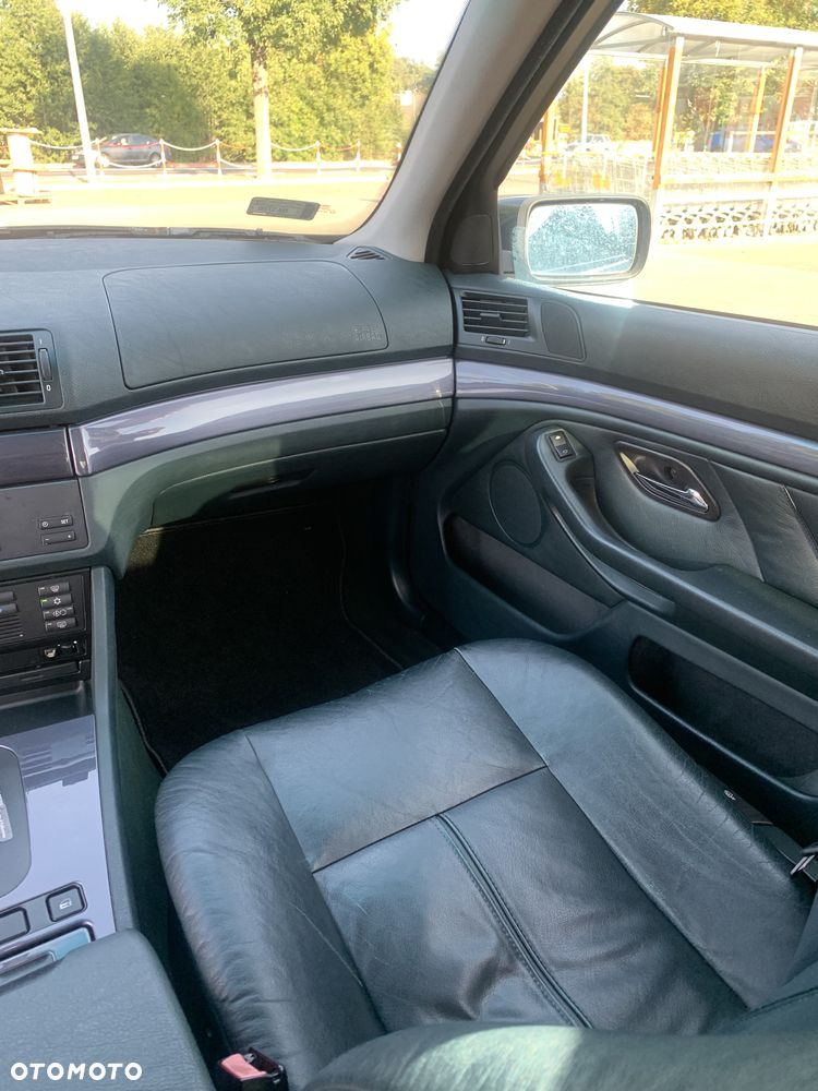 BMW Seria 5 - 14