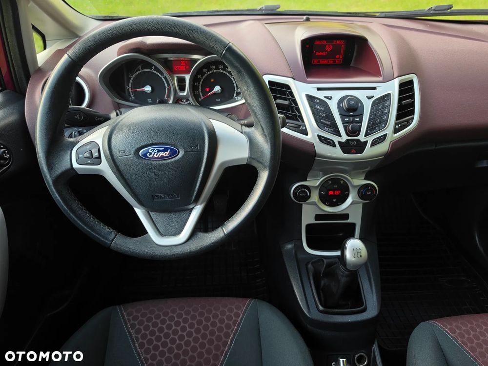 Ford Fiesta 1.25 Titanium - 10