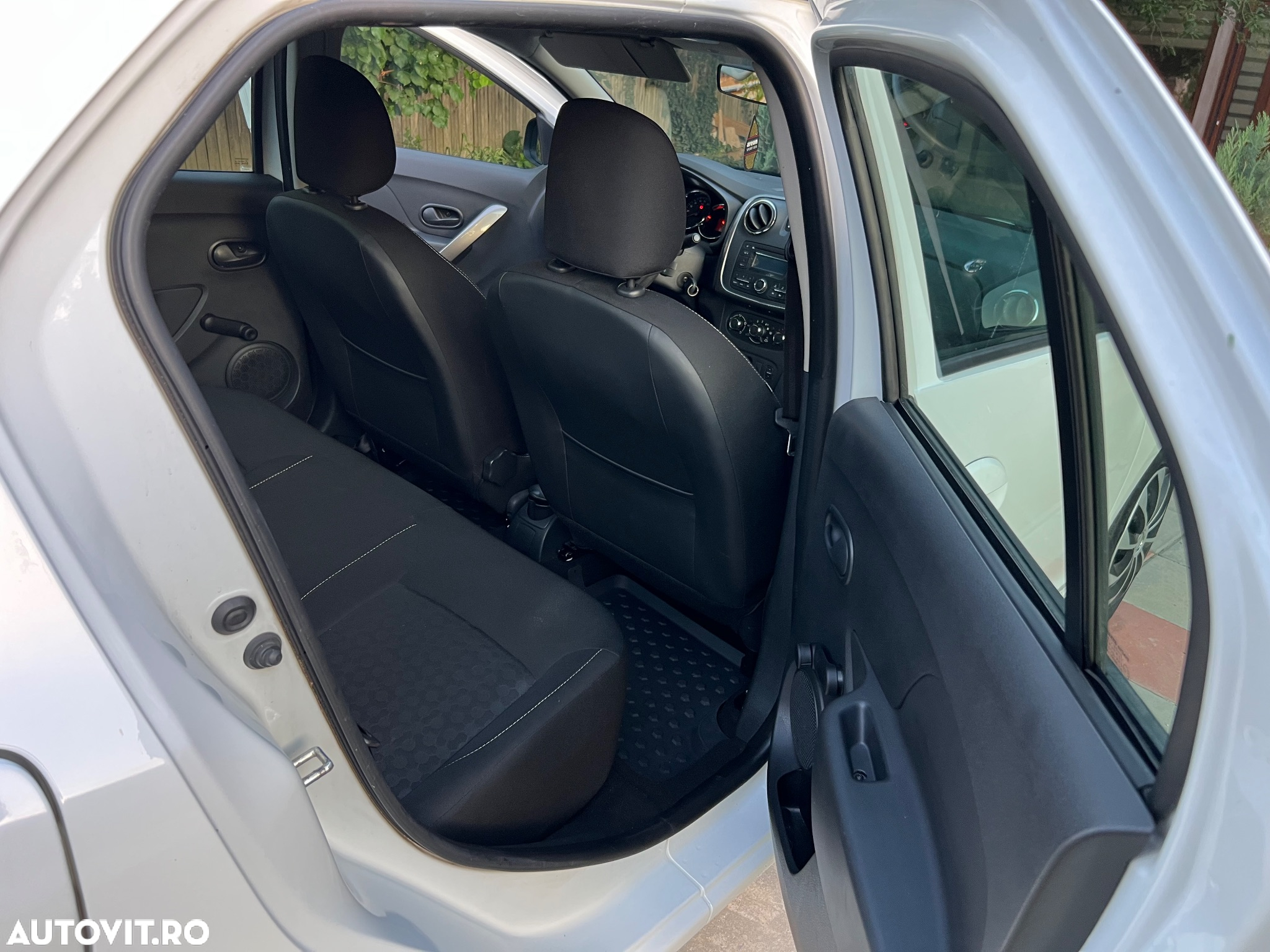 Dacia Logan MCV 1.2 73 CP Laureate - 9