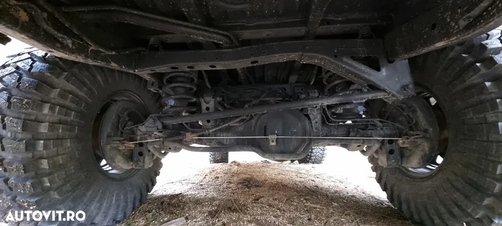 Toyota Land Cruiser - 18