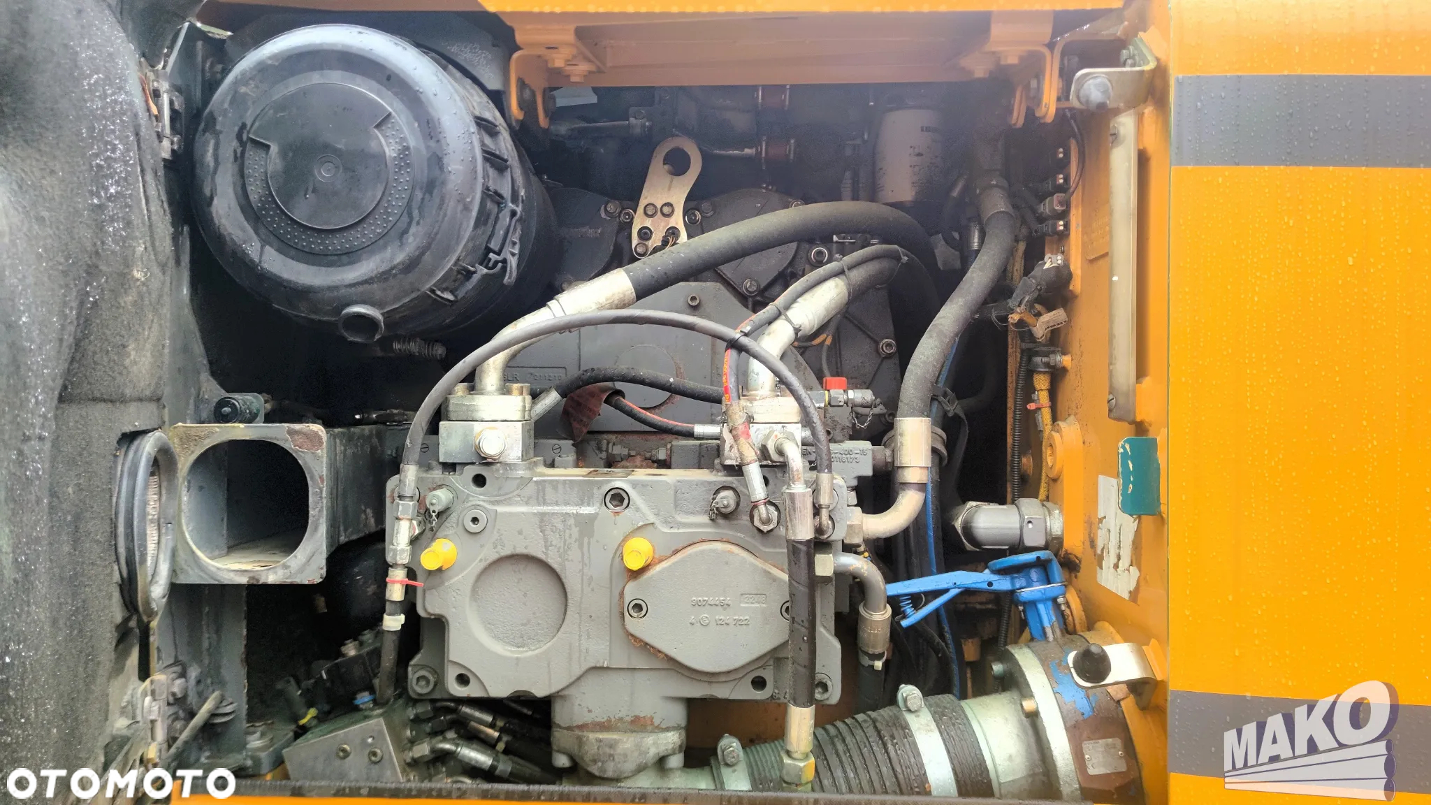 Liebherr R906 LC - 7