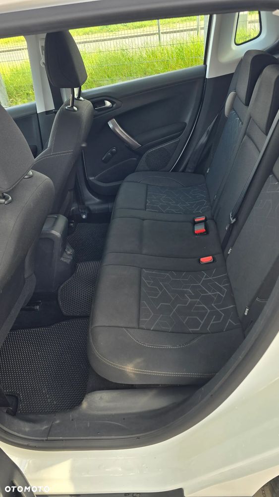 Peugeot 2008 1.2 Pure Tech Active - 14