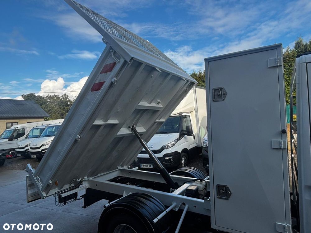 Iveco Daily Doka Dubelkabina 7 osób z wywrotką - 10