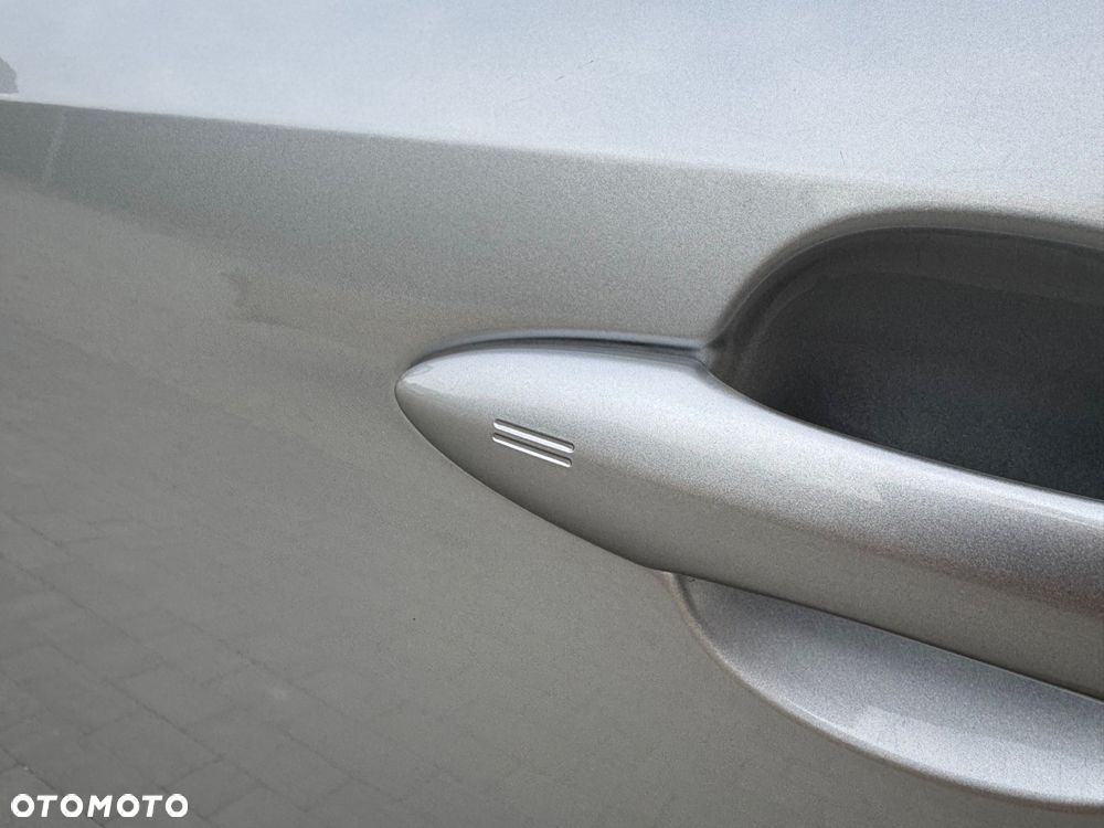 Toyota Corolla 1.8 Hybrid Comfort - 12