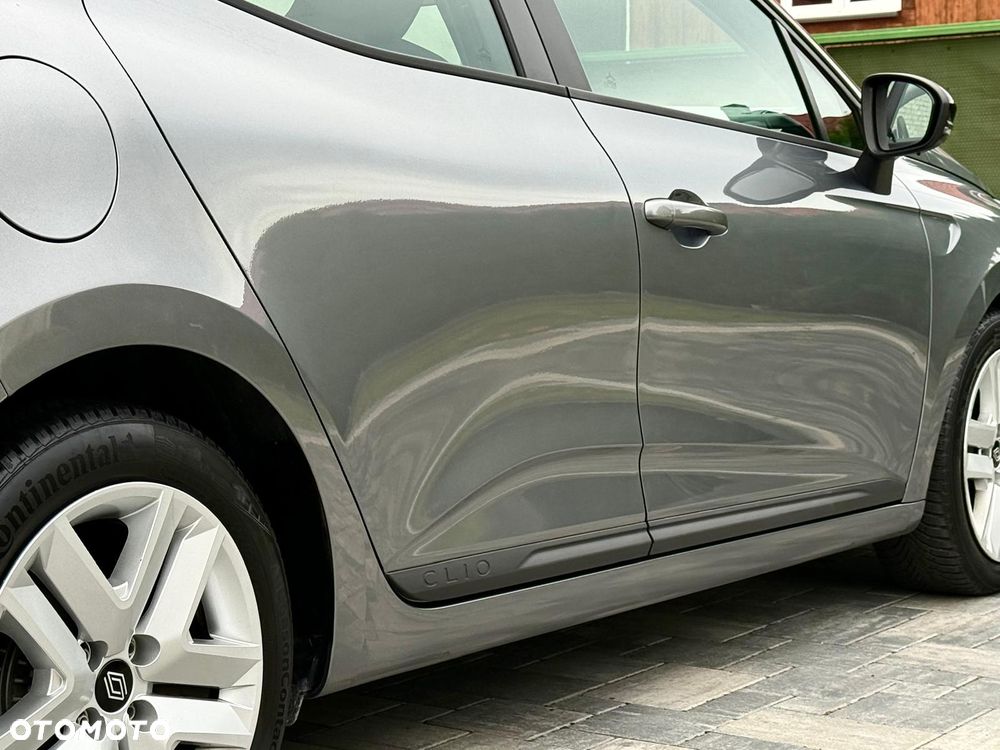 Renault Clio - 17