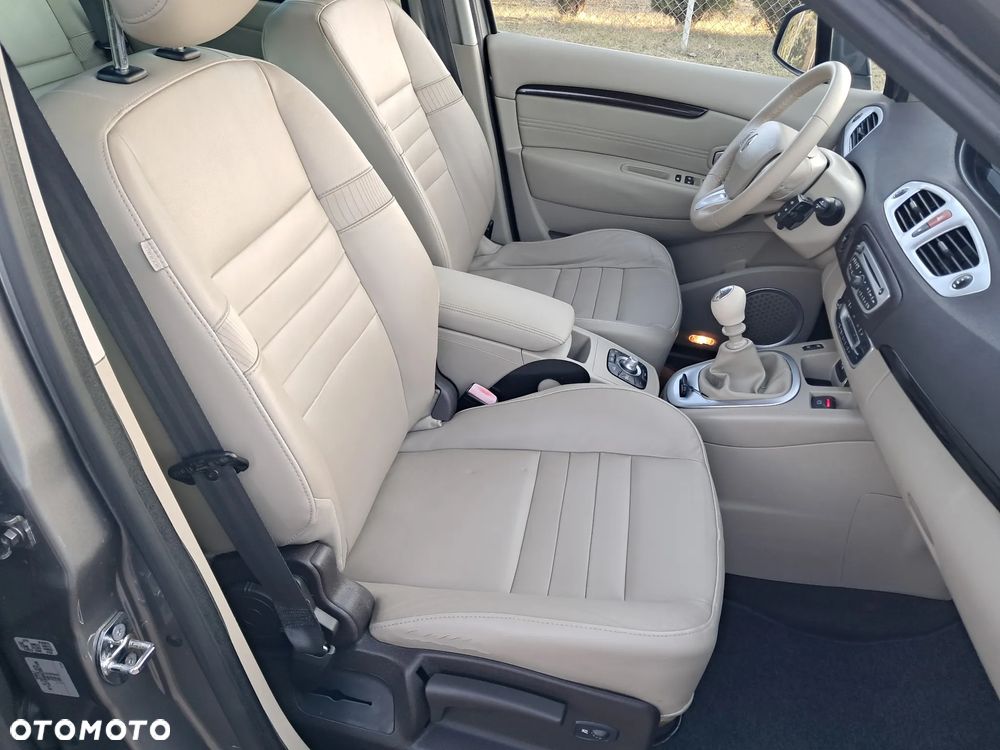 Renault Scenic 1.9 dCi Confort Privilege - 20