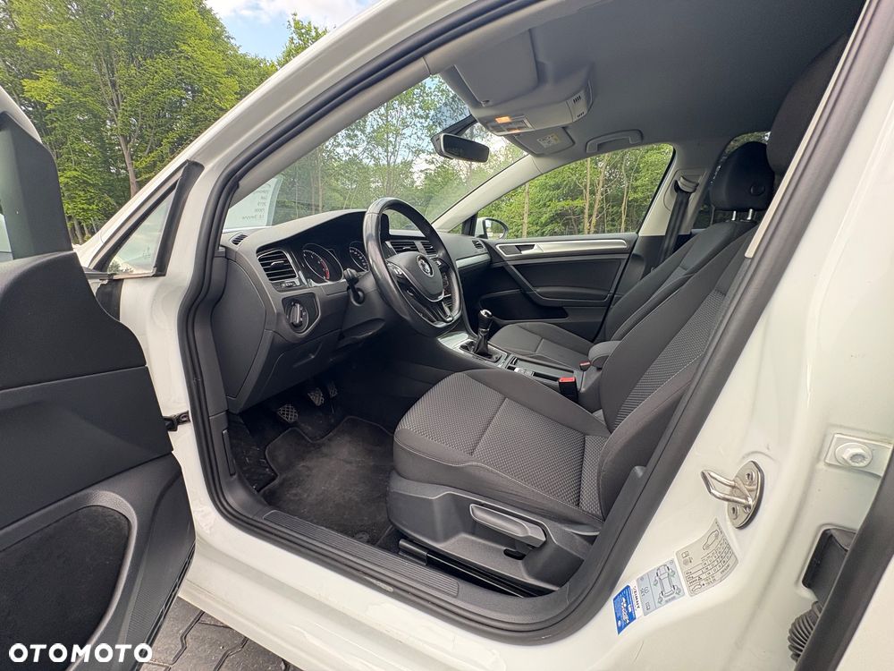 Volkswagen Golf 1.0 TSI Comfortline - 25