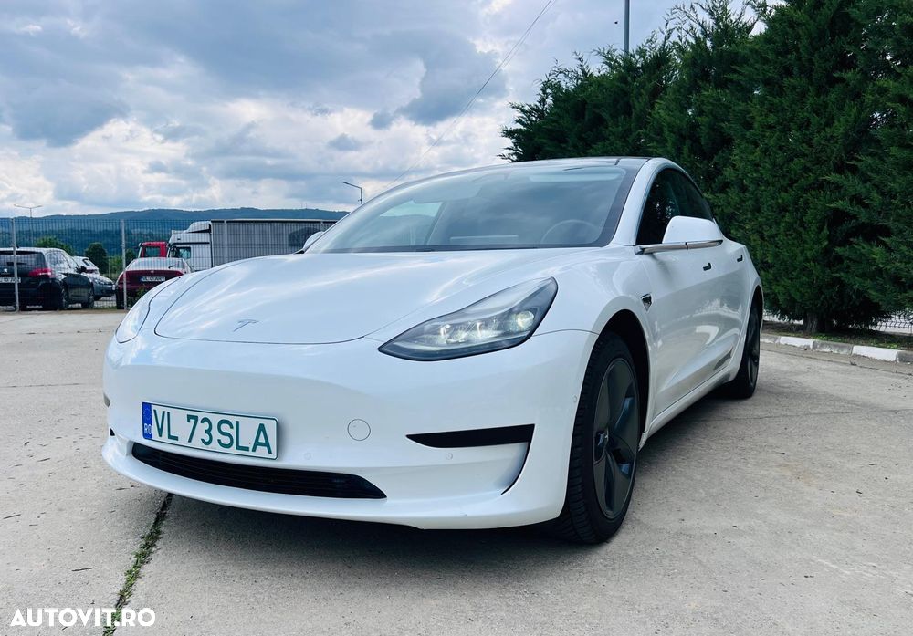 Tesla Model 3 Standard Reichweite Plus Hinterradantrieb - 5