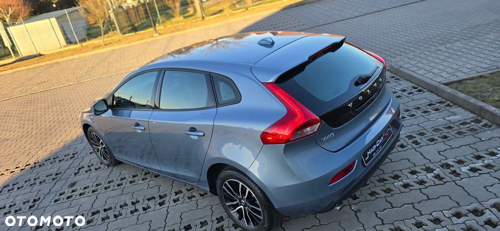 Volvo V40 D2 Geartronic Momentum - 19