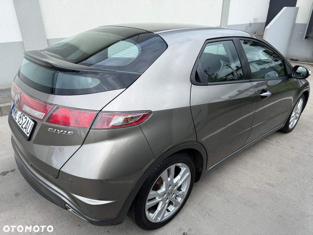 Honda Civic 1.8 Sport - 3