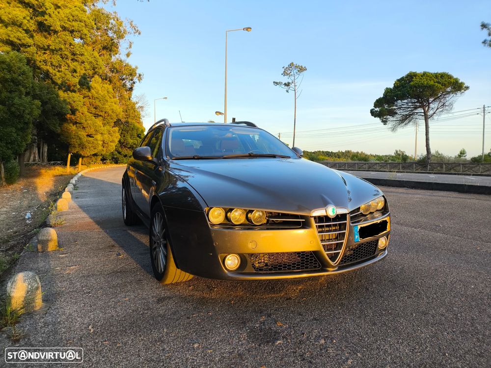 Alfa Romeo 159 Sportwagon 1.9 JTDm 16V - 2