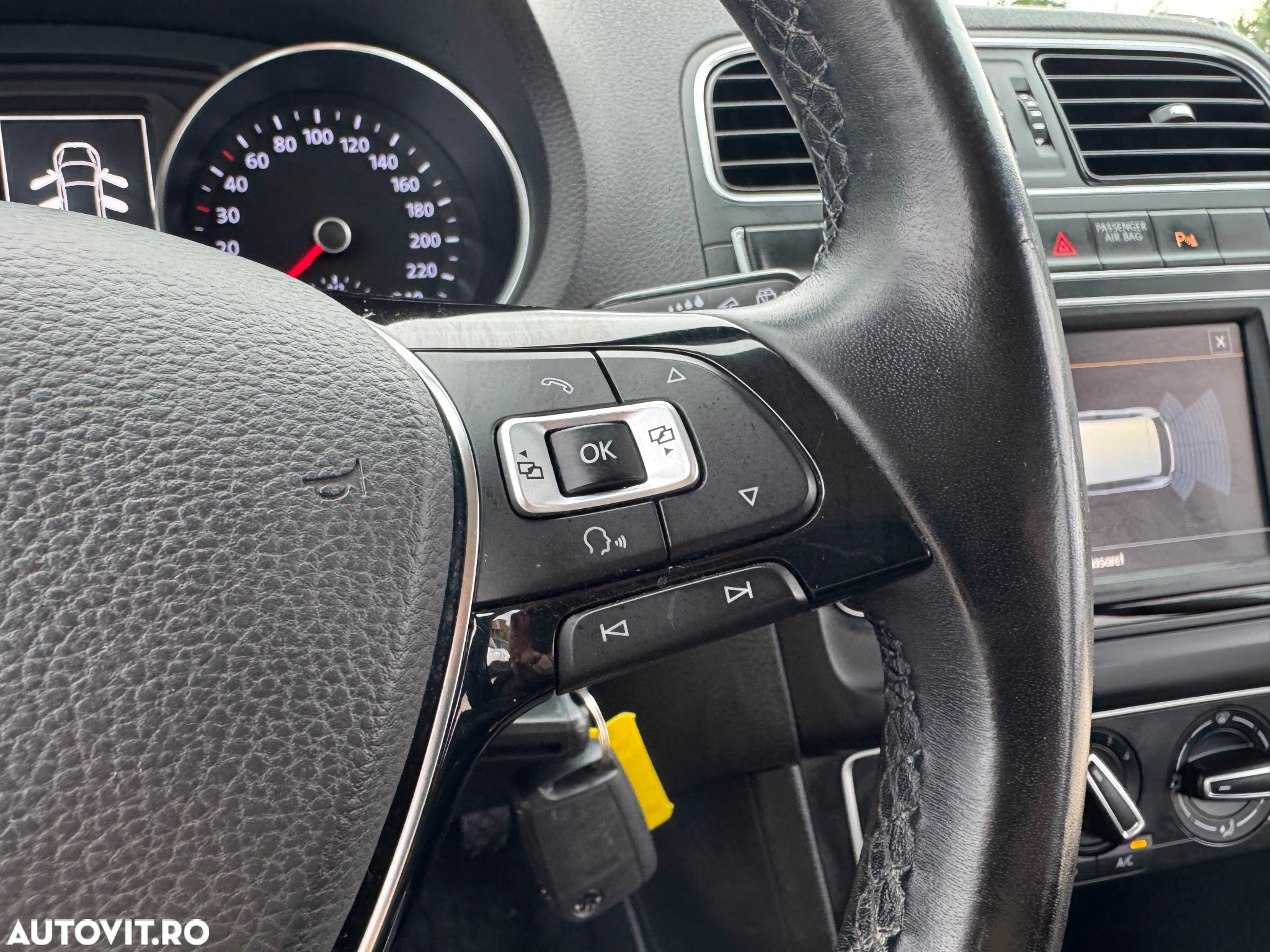 Volkswagen Polo - 12