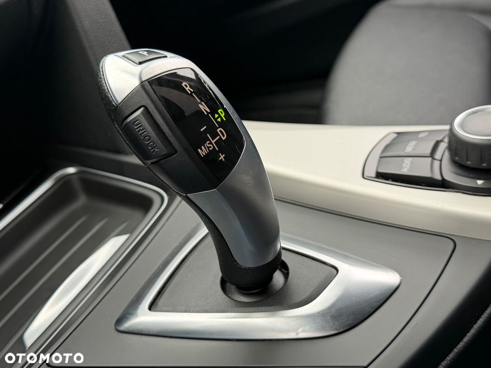 BMW Seria 3 - 21