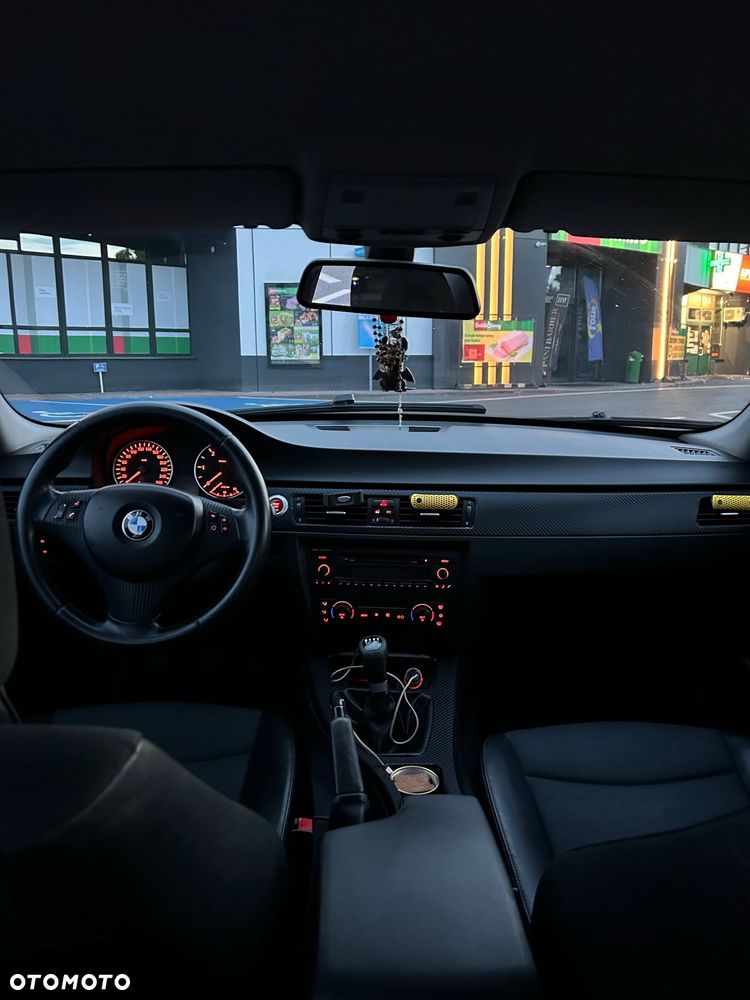 BMW Seria 3 - 10