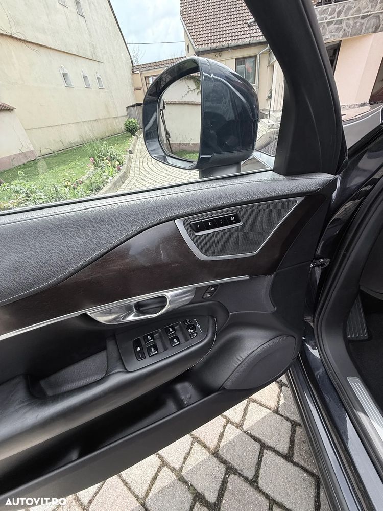 Volvo XC 90 - 19
