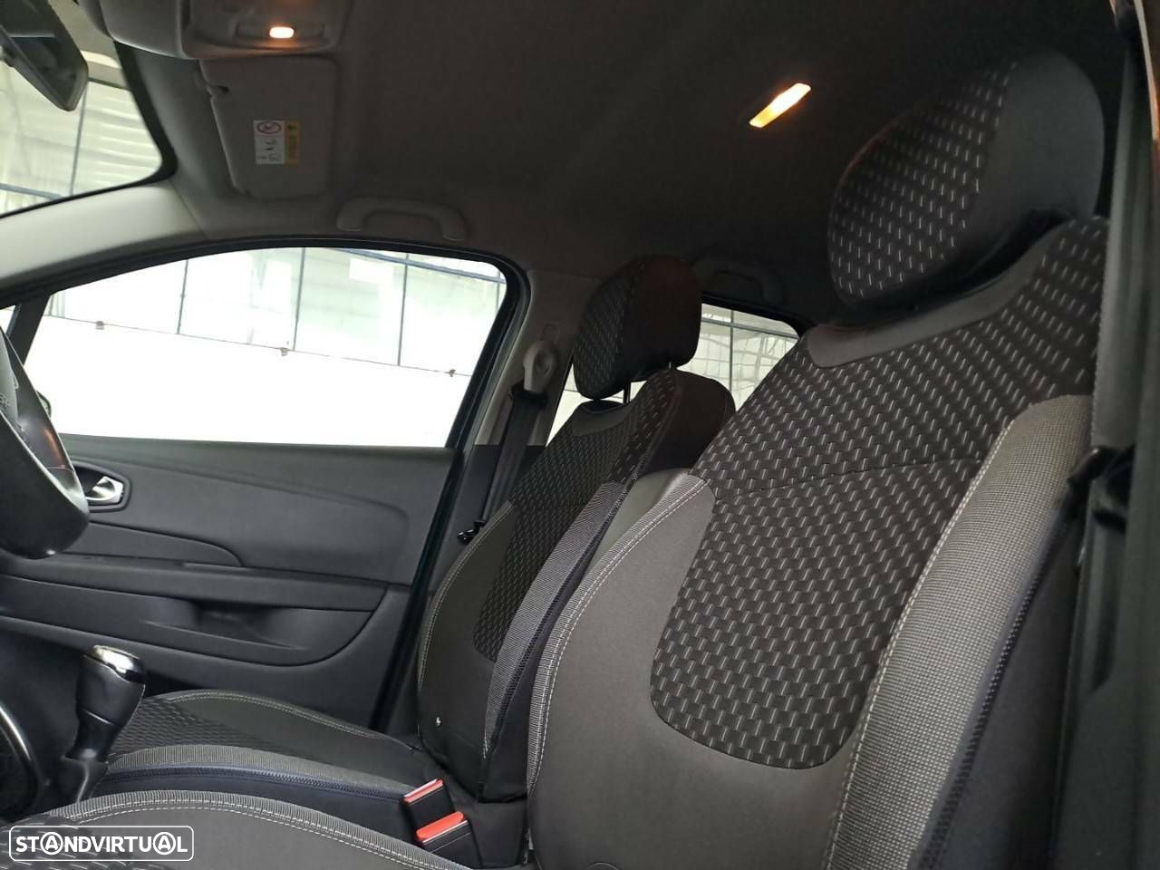Renault Captur 1.5 dCi Exclusive - 9