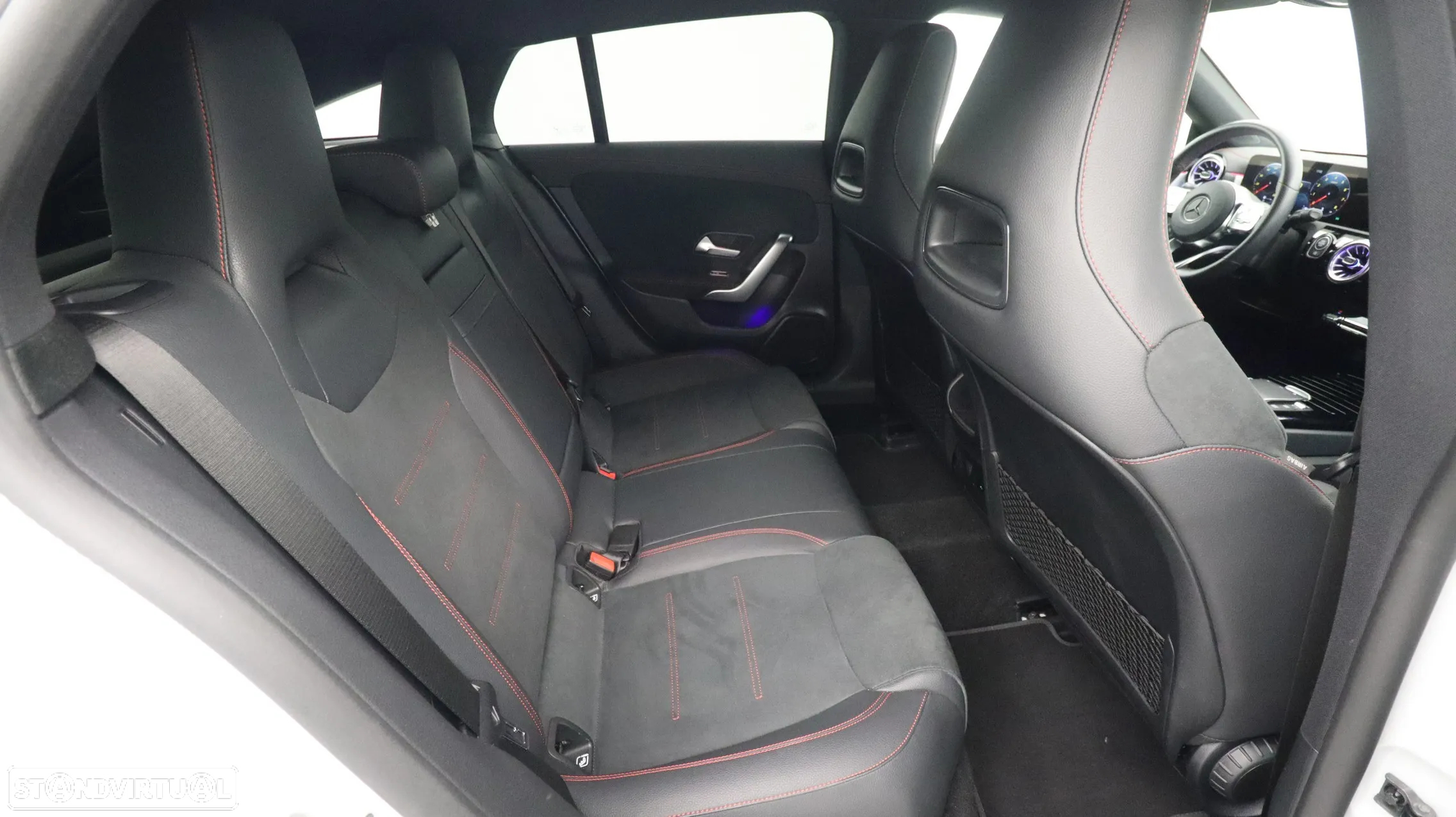 Mercedes-Benz CLA 200 Shooting Brake AMG Line Aut. - 25