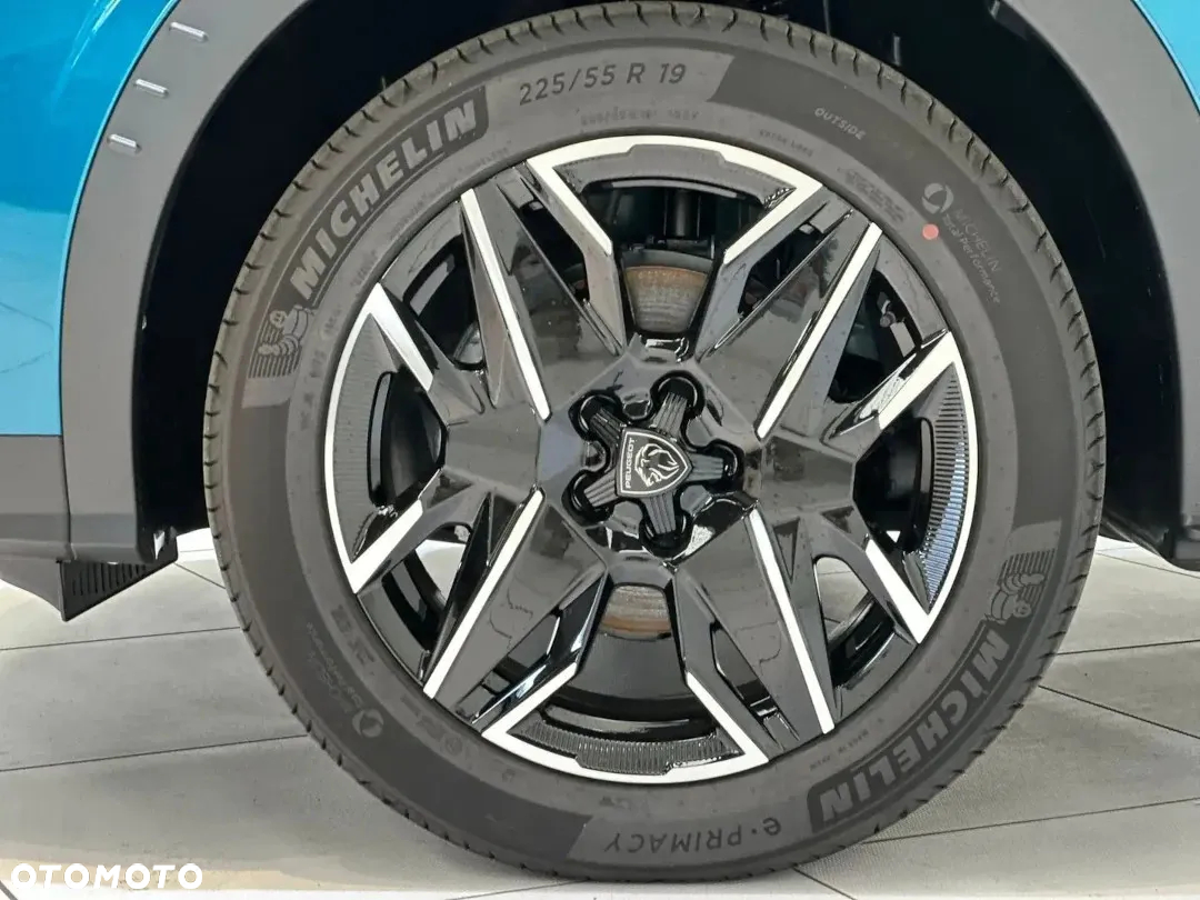 Peugeot 3008 1.2 PureTech mHEV GT S&S e-DCS6 - 8