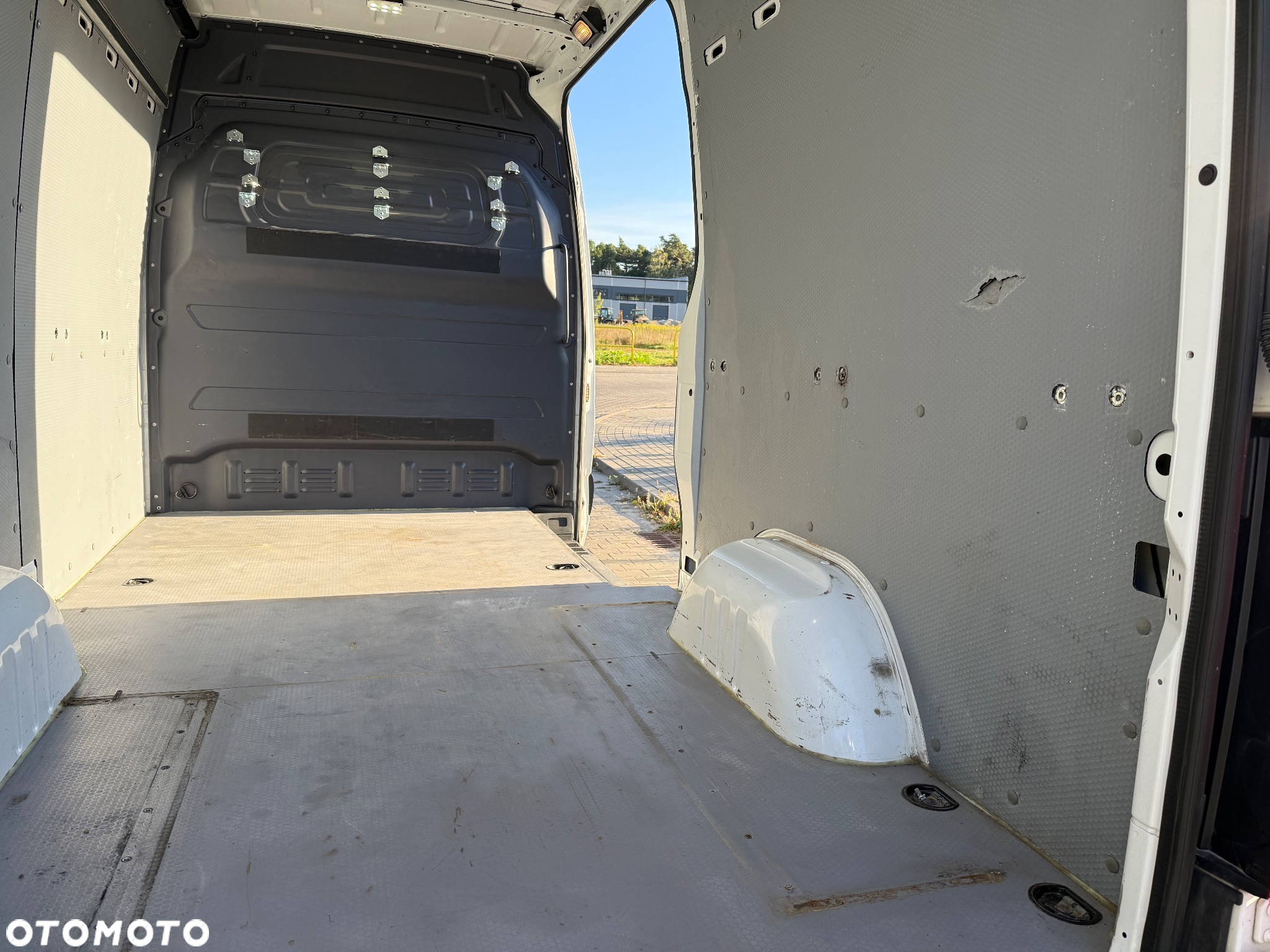 Mercedes-Benz Sprinter 317 - 29