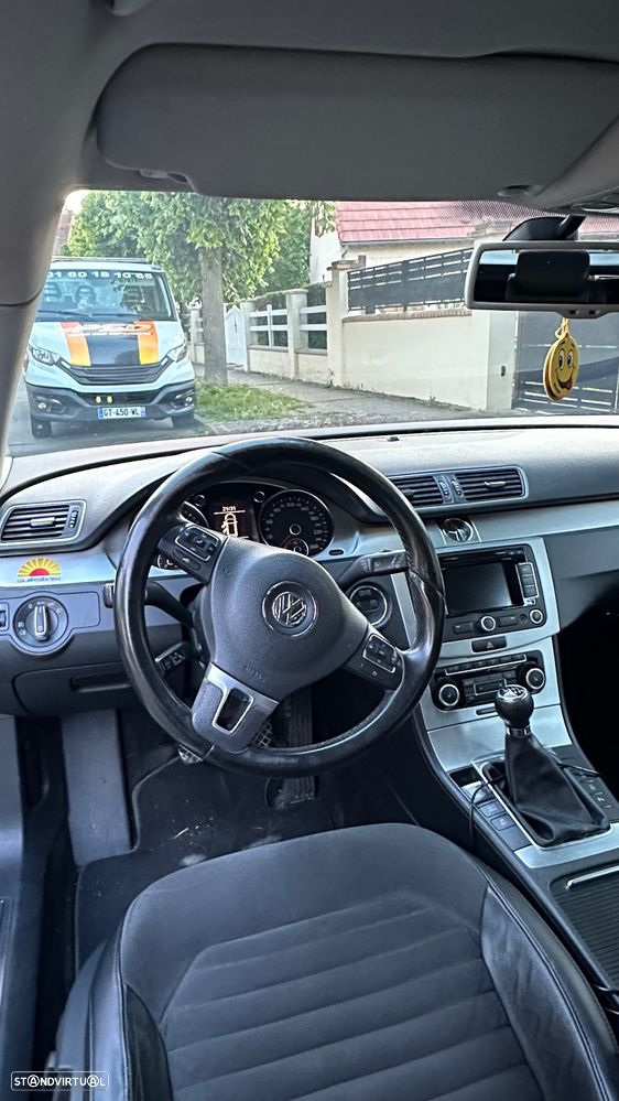VW Passat Variant 1.6 TDI DPF BlueMotion Comfortline - 7