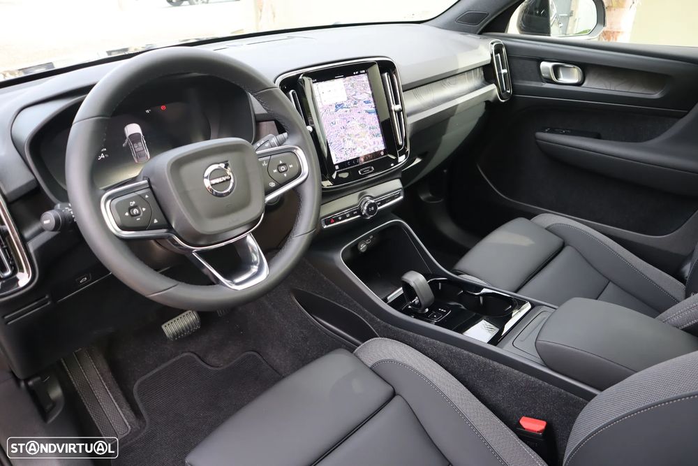 Volvo C40 Recharge Twin Motor Plus - 18