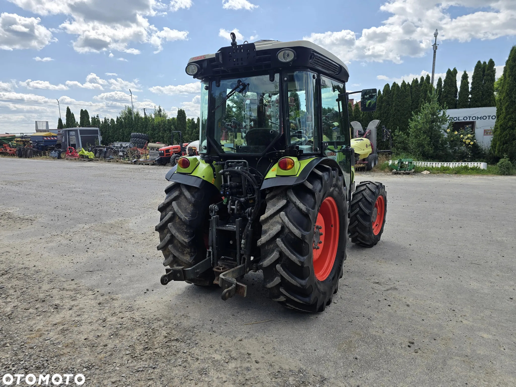 Claas Nexos 230F - 7