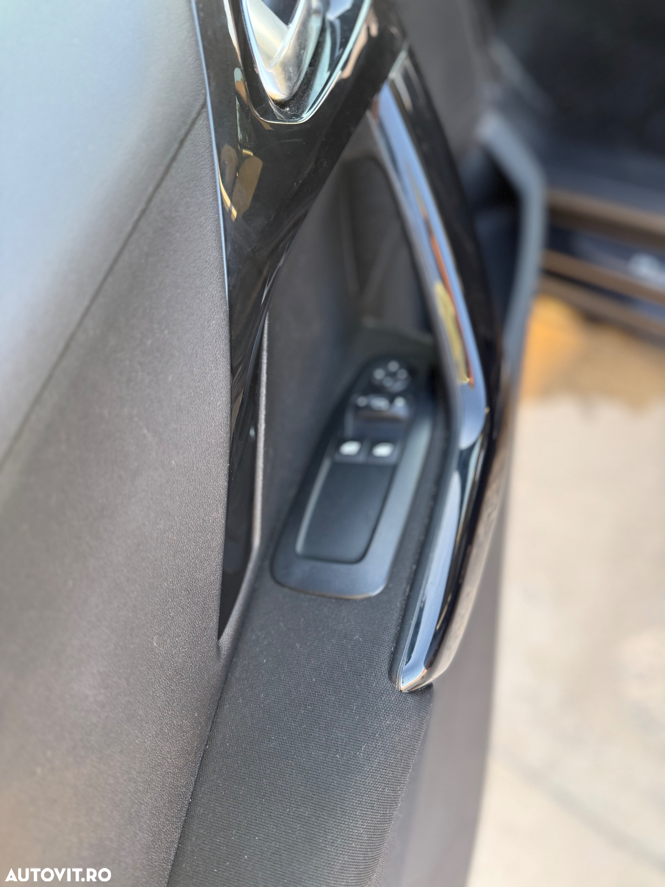 Peugeot 208 - 15