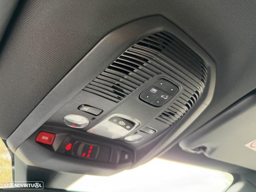 Peugeot 3008 1.6 BlueHDi GT Line Grip Control EAT6 - 25