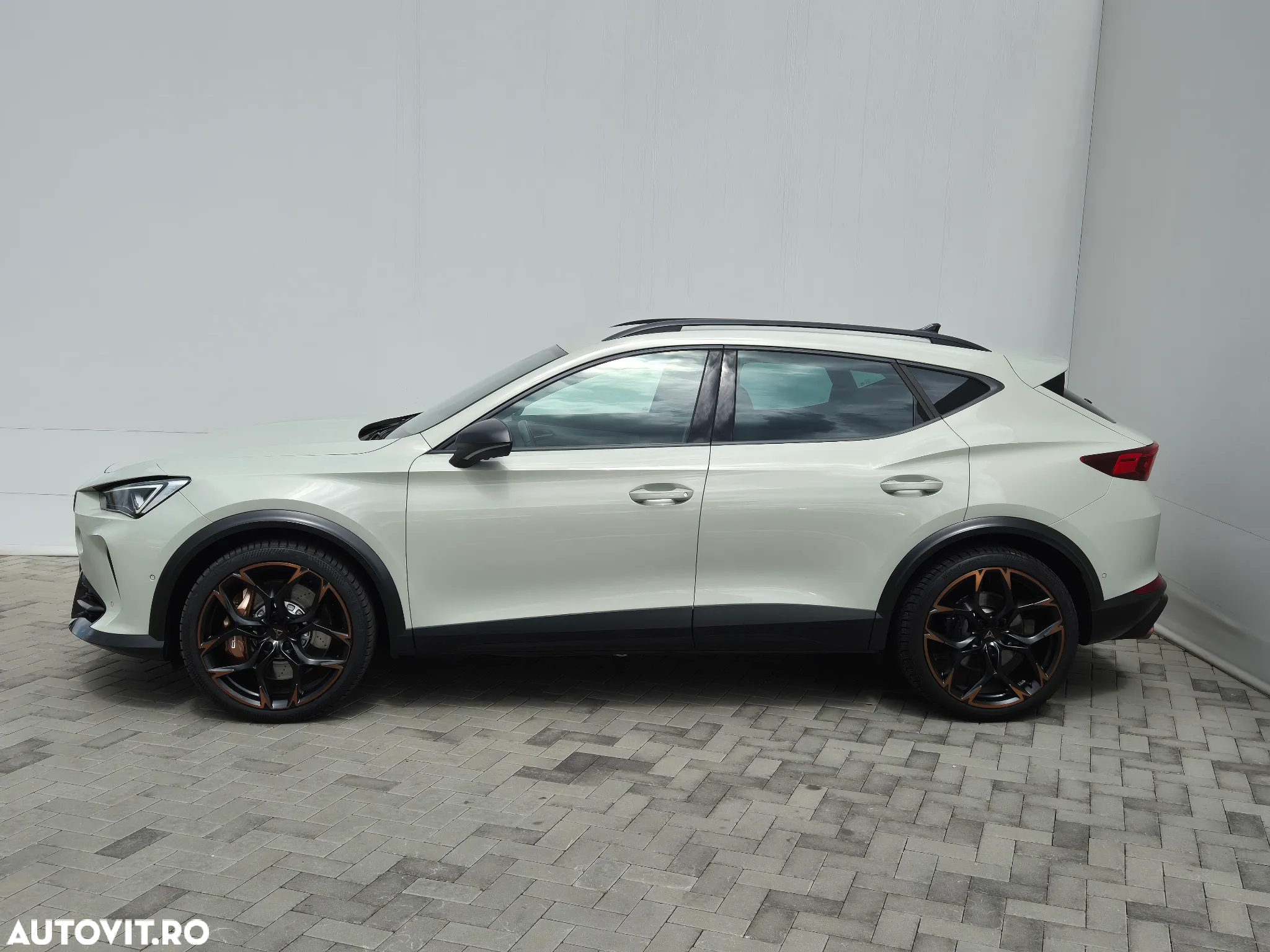 Cupra Formentor VZ5 2.5 TSI 4DRIVE DSG - 2