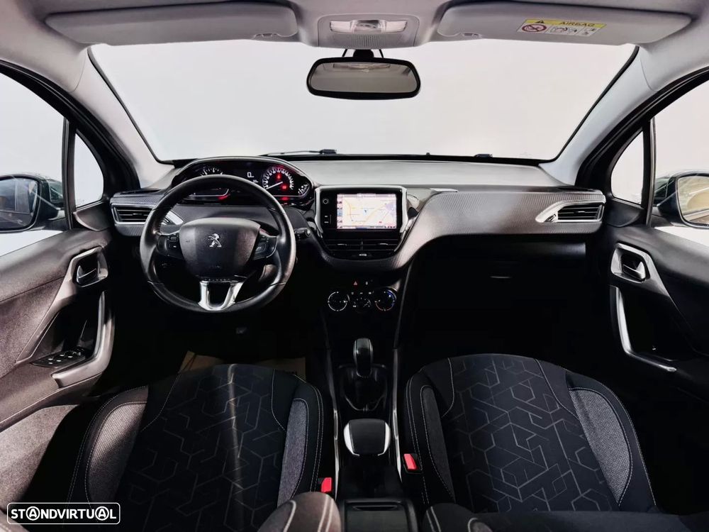 Peugeot 2008 1.6 BlueHDi Style - 28