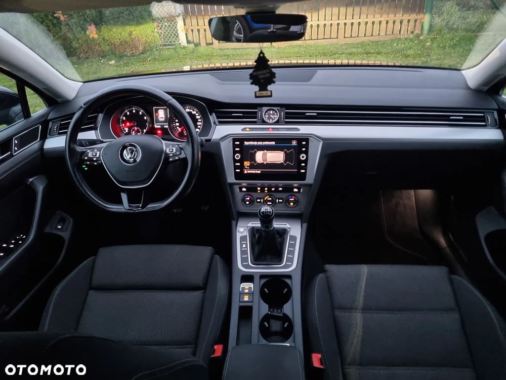 Volkswagen Passat 1.5 TSI EVO Business - 37