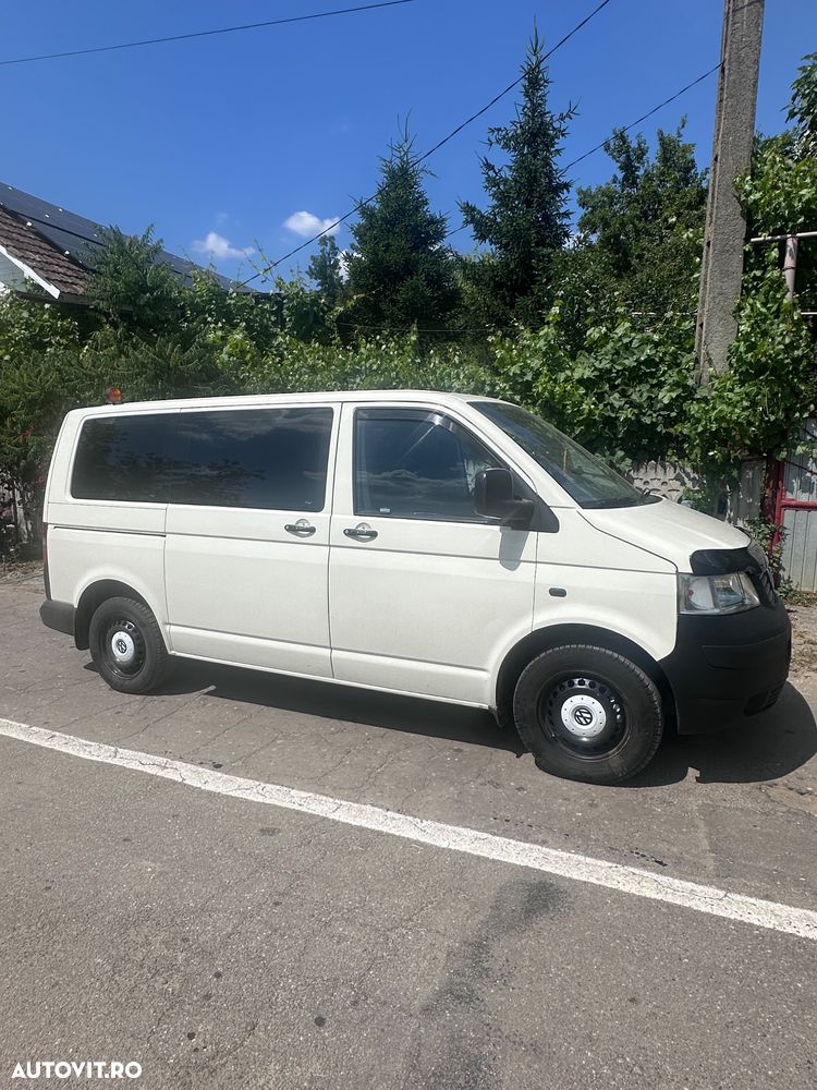 Volkswagen Transporter - 2