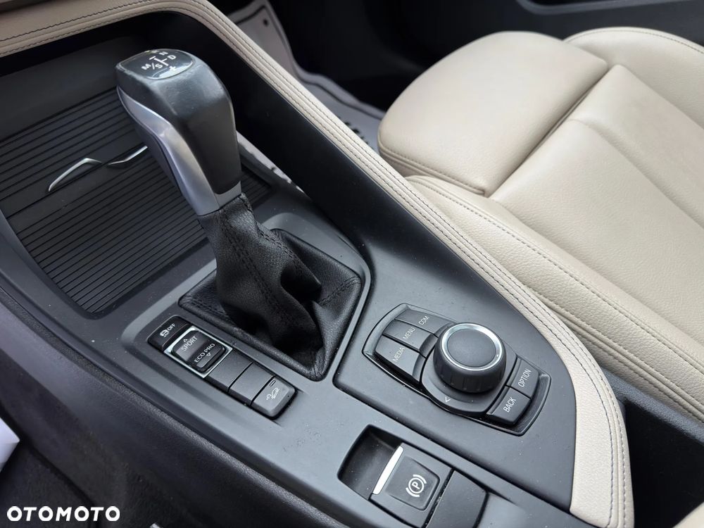 BMW X1 xDrive25i xLine sport - 27