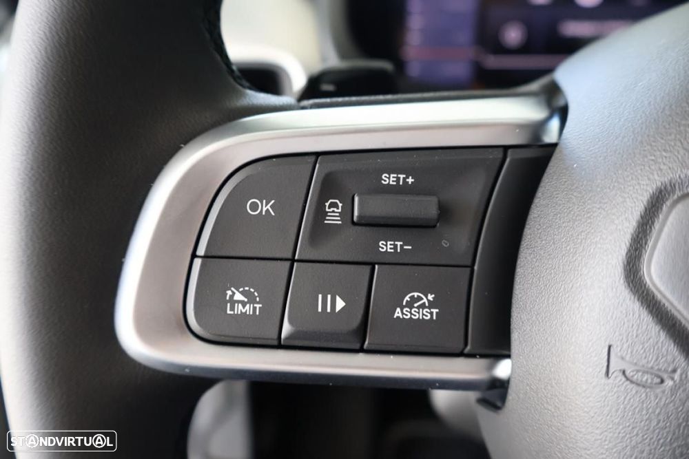 Jeep Avenger 1.2 e-Hybrid Longitude DCT - 24
