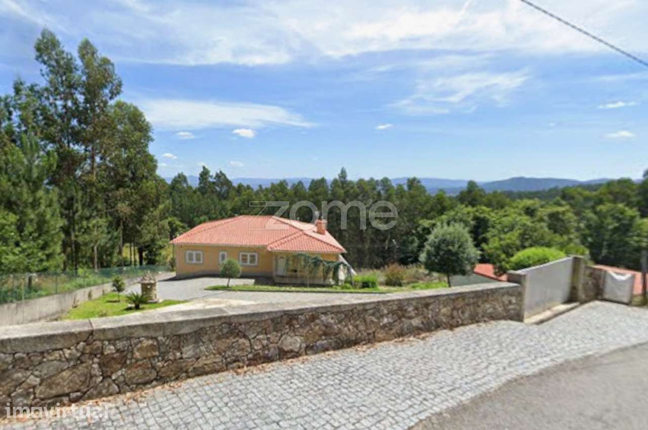 Moradia T3 com Piscina em Portela das Cabras, Vila Verde - Grande imagem: 2/28
