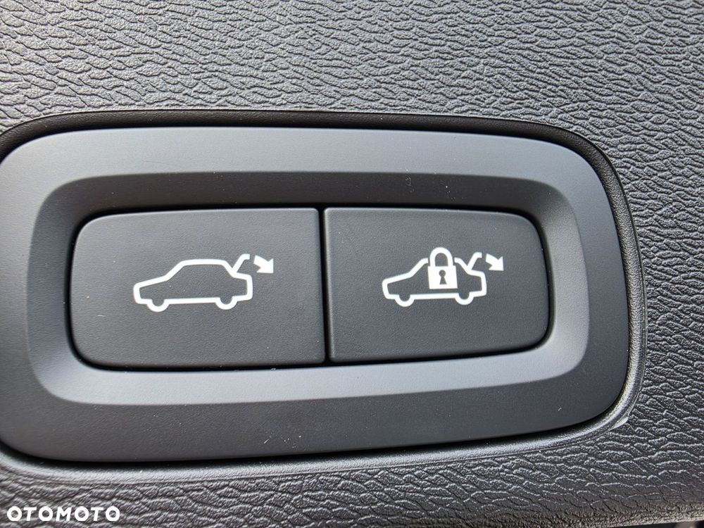 Volvo XC 60 - 25