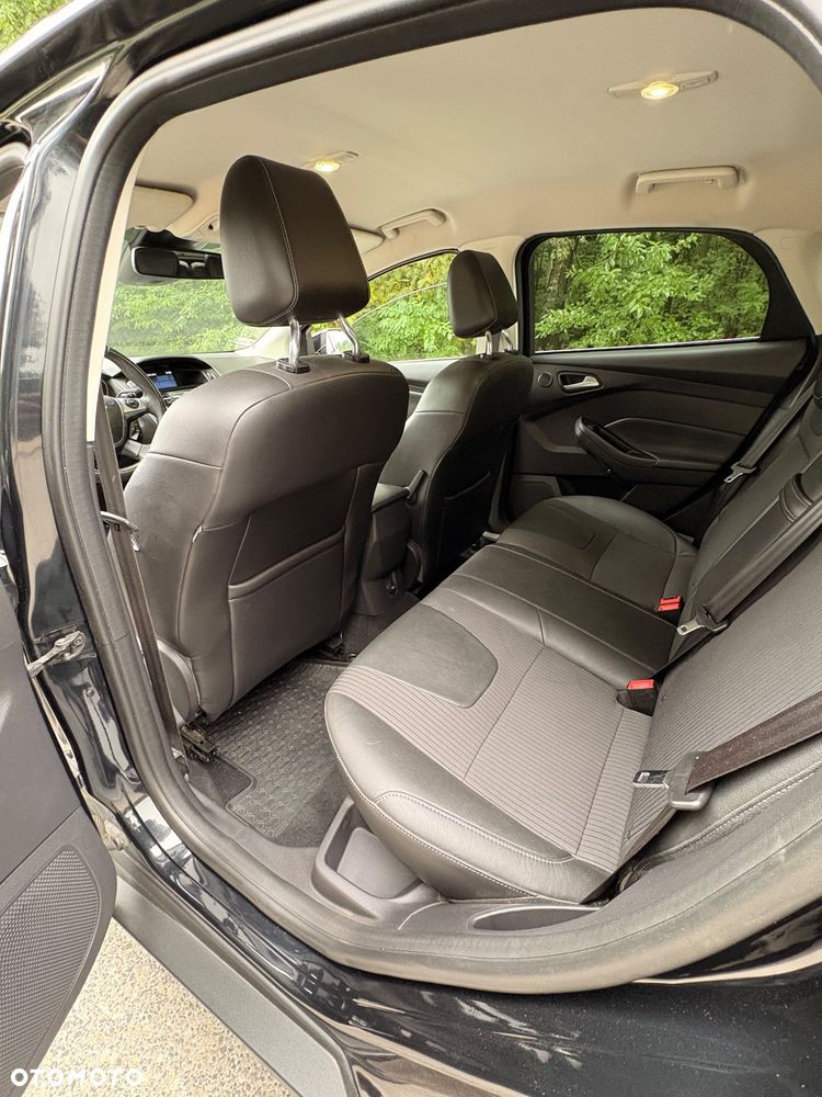 Ford Focus 1.0 EcoBoost Titanium - 24