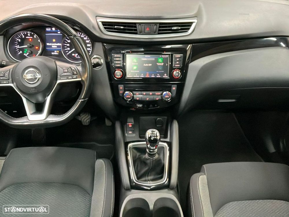 Nissan Qashqai 1.3 DIG-T N-Connecta J18 - 10