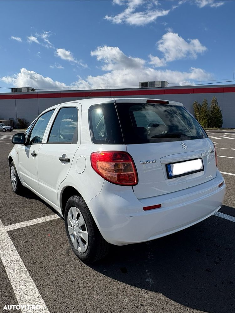 Suzuki SX4 - 8